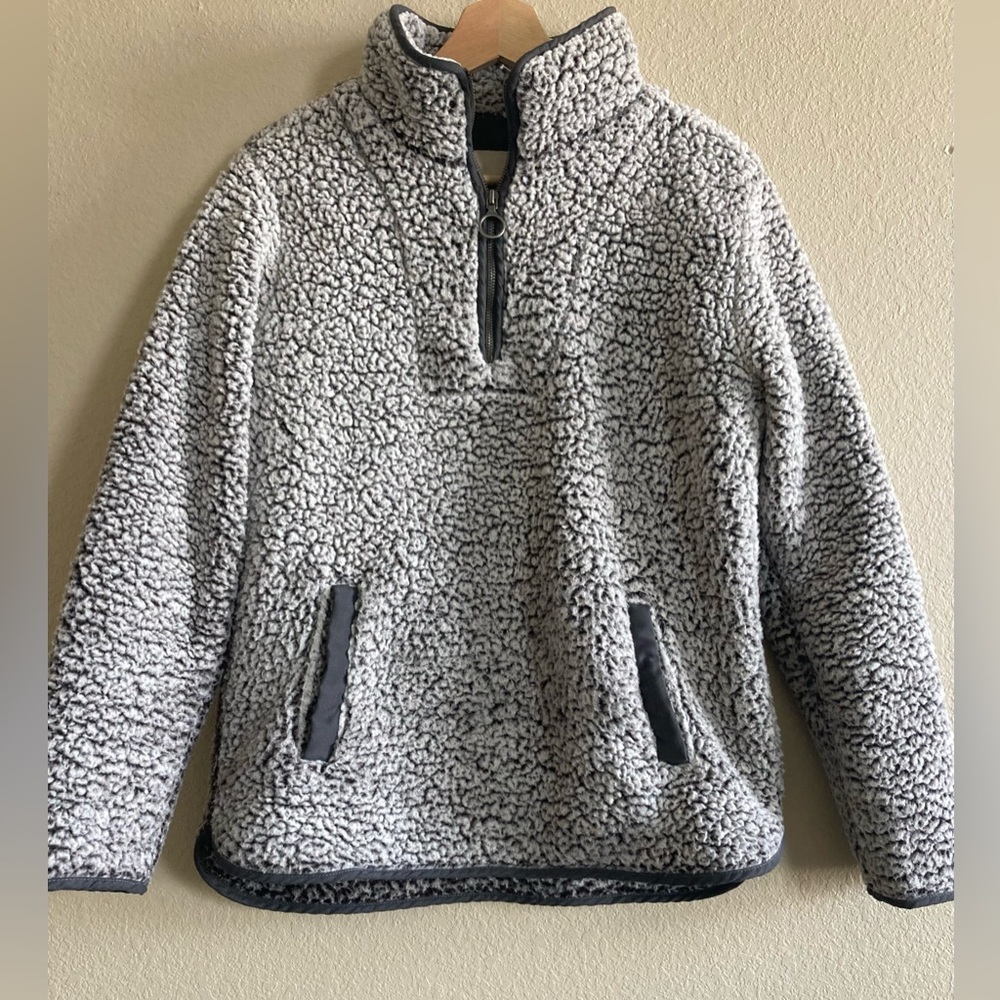 Thread Supply Gray / White Fleece